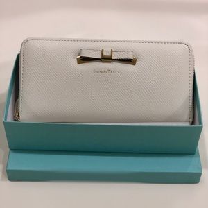 Samantha Thavasa wallet